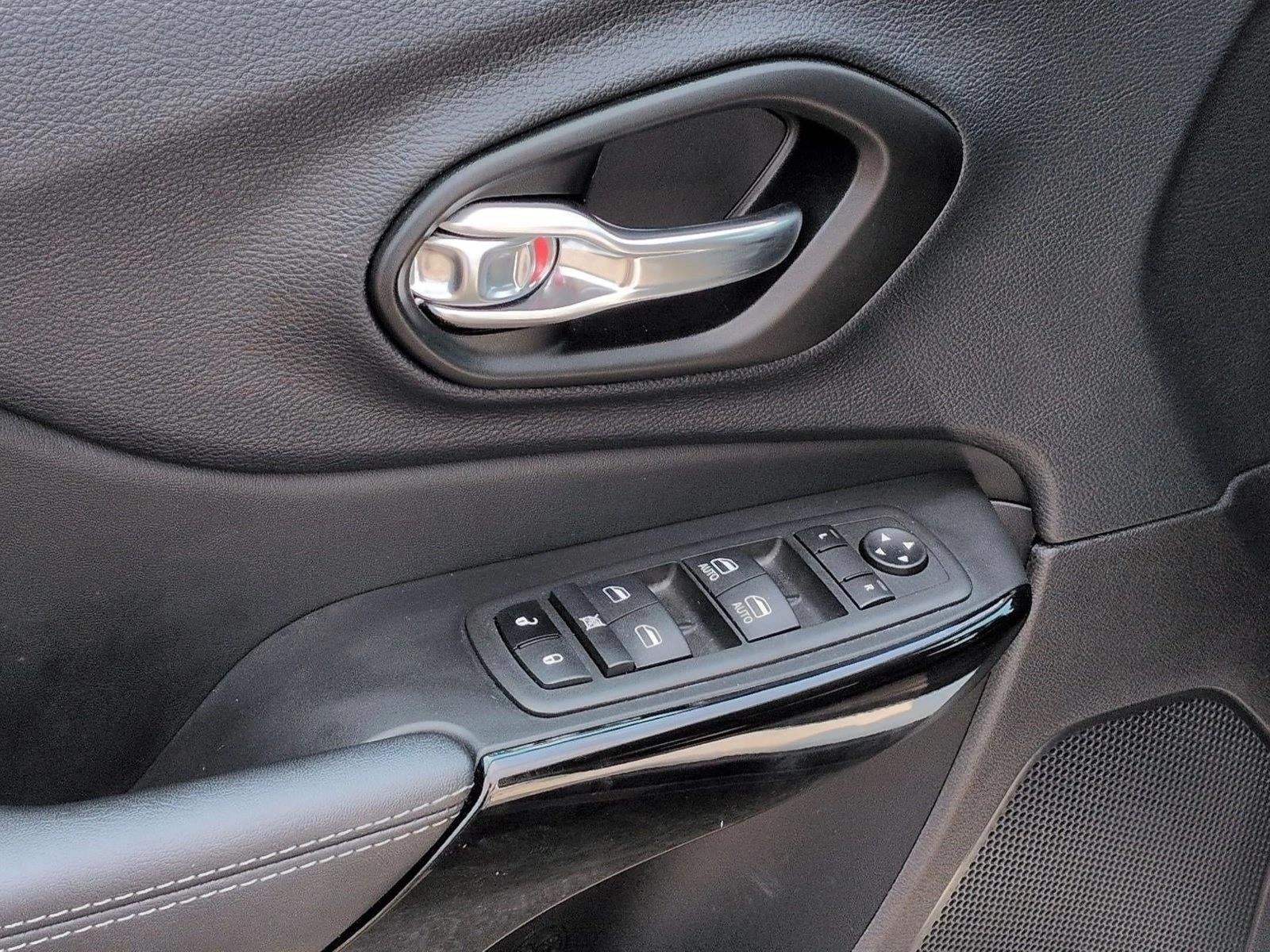 2023 Jeep Cherokee Altitude Lux 4x4