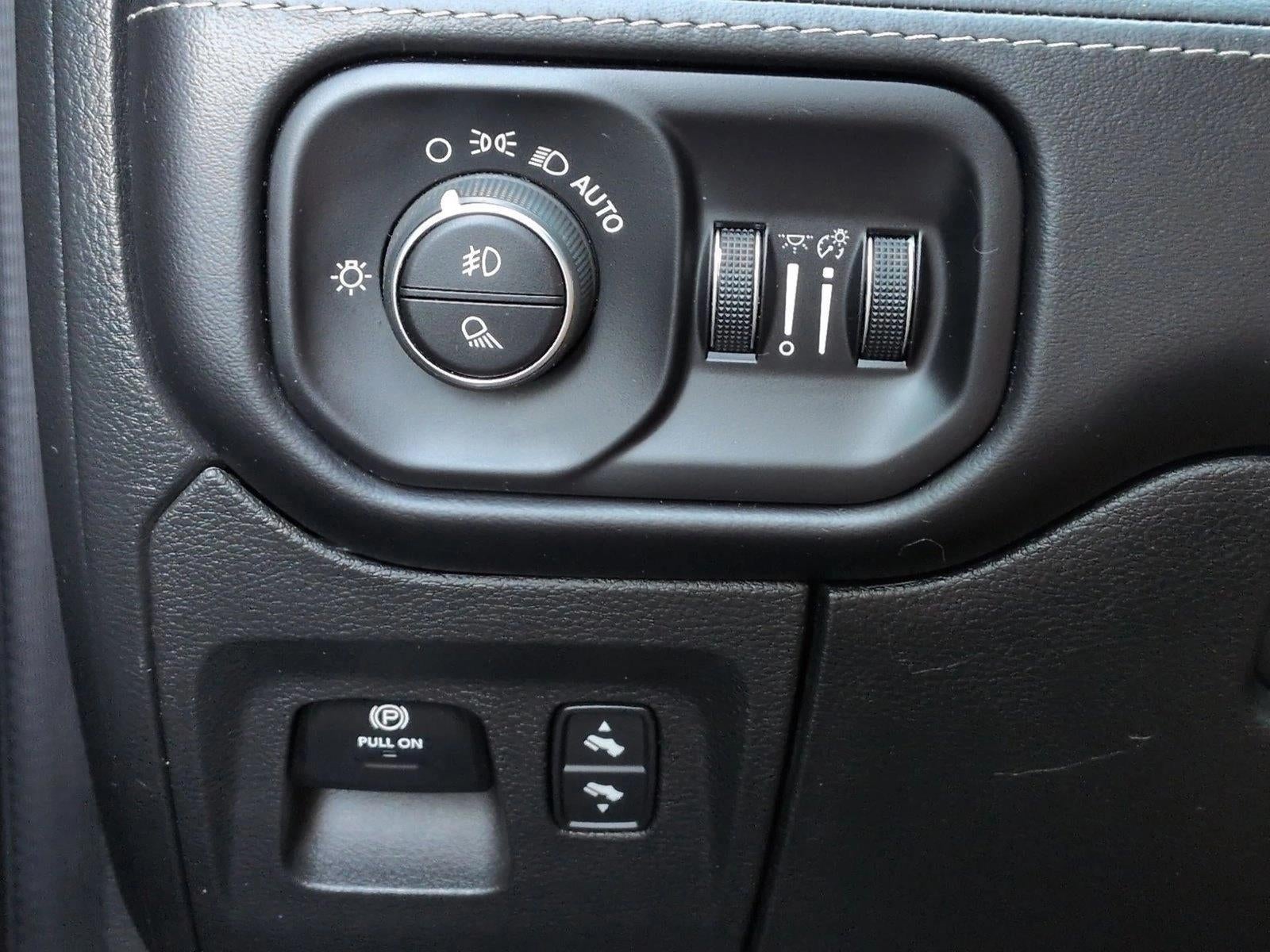 2023 RAM 1500 Limited Crew Cab 4x4 5'7" Box
