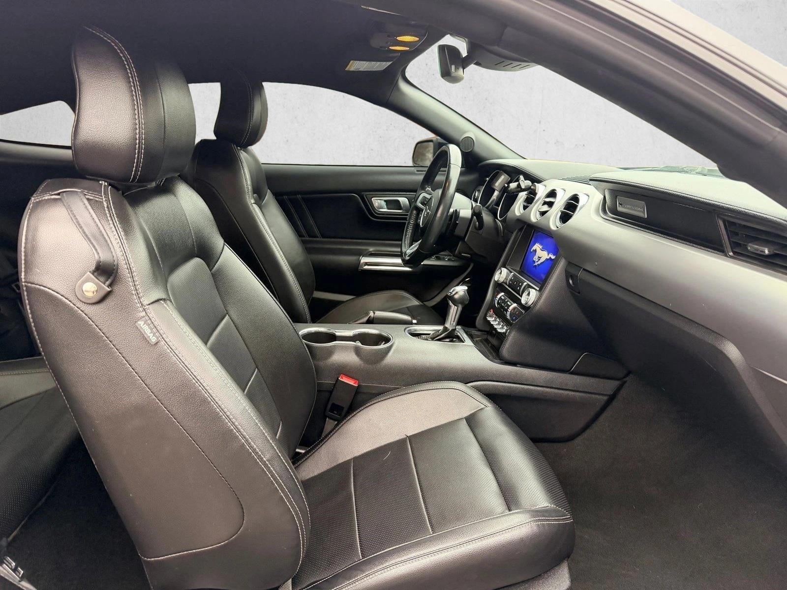 2021 Ford Mustang EcoBoost