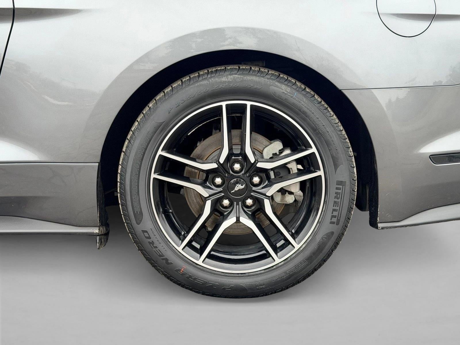 2021 Ford Mustang EcoBoost