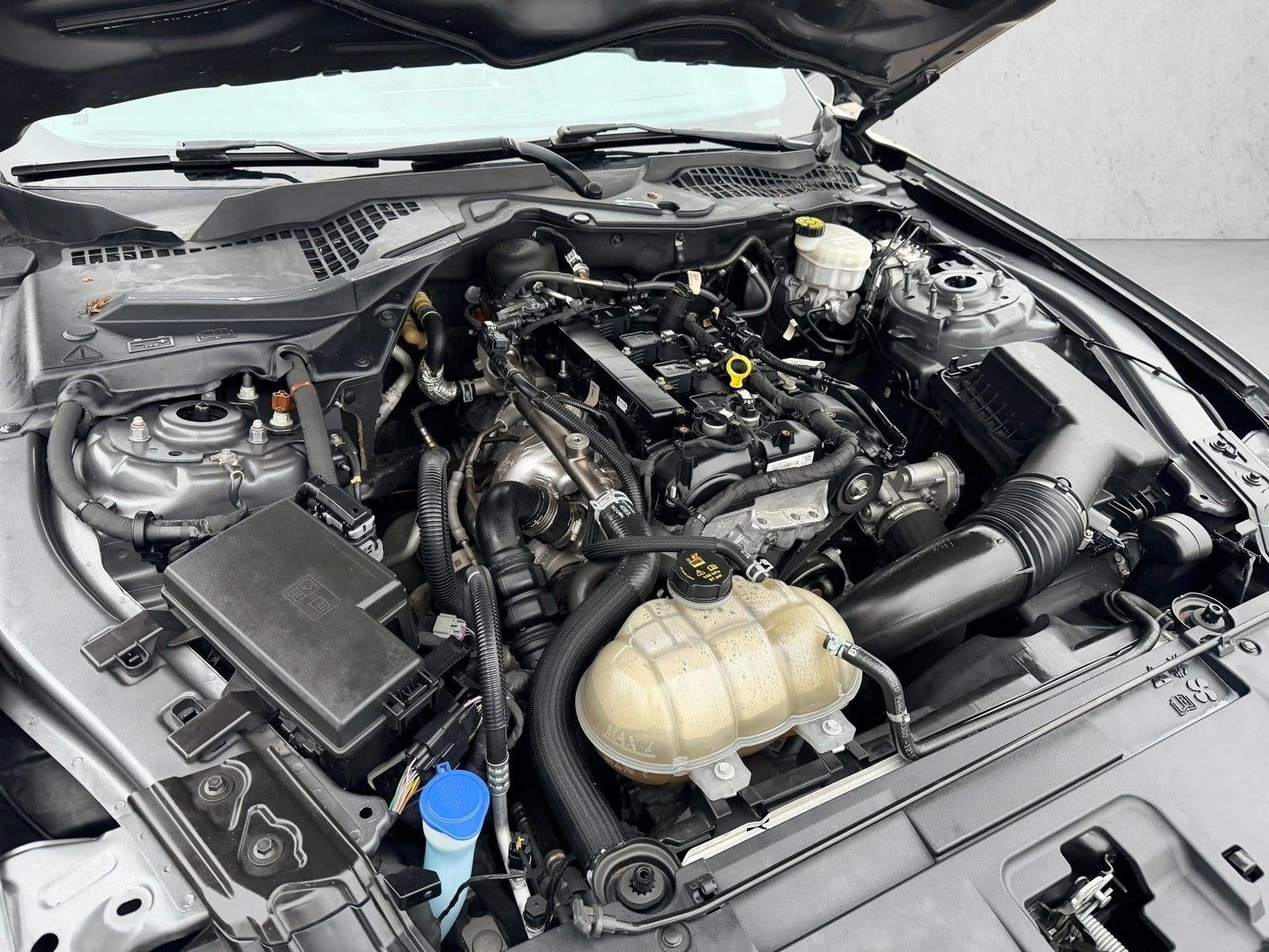 2021 Ford Mustang EcoBoost