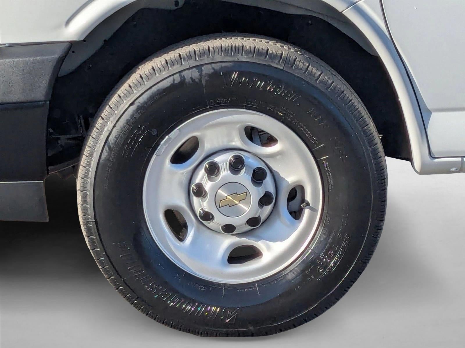 2025 Chevrolet Express Cargo 2500 Base