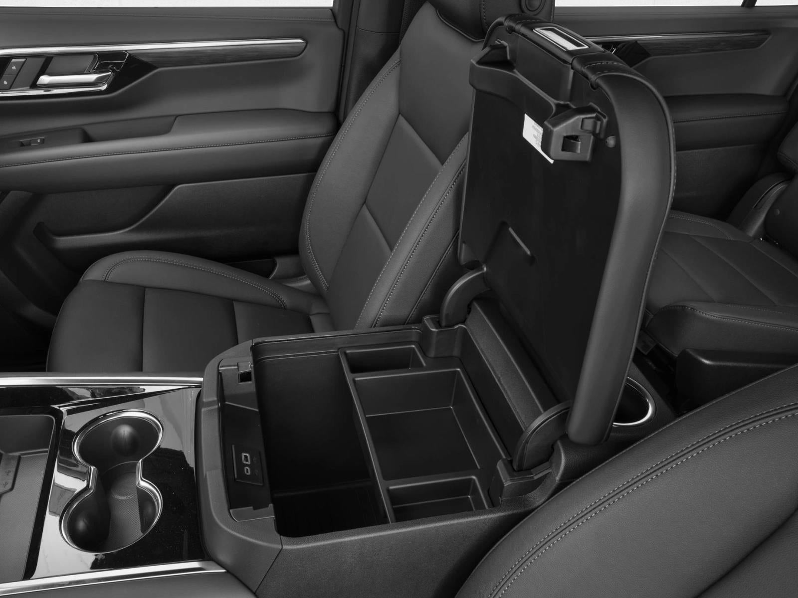 2026 Chevrolet Suburban Z71 - Photo 10