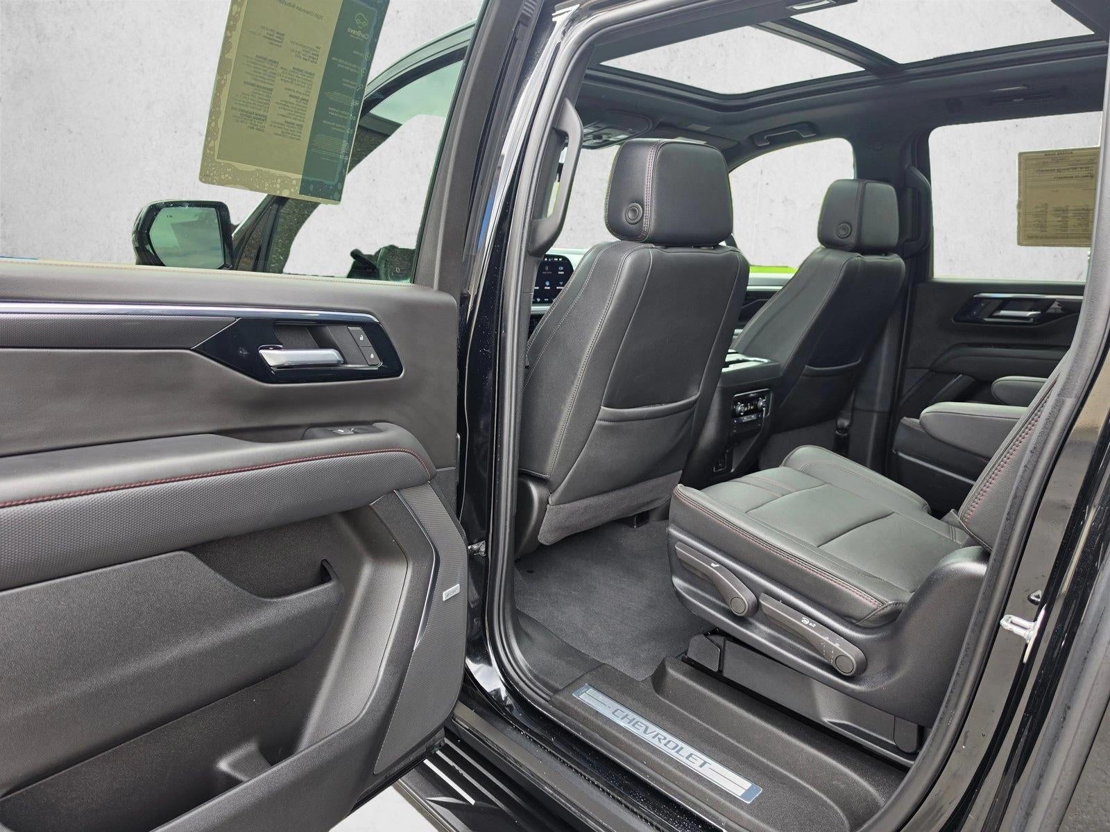 2025 Chevrolet Suburban RST