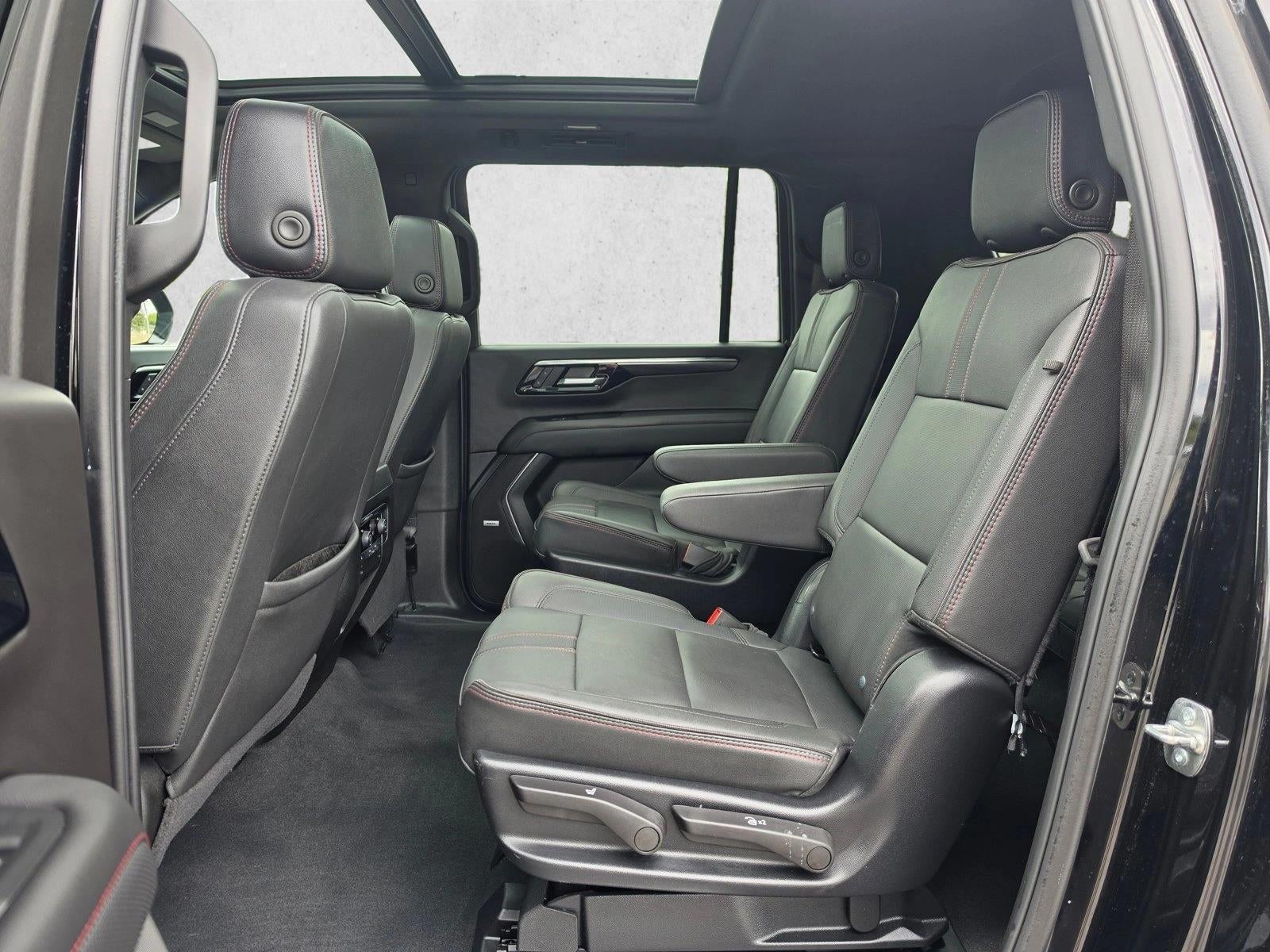 2025 Chevrolet Suburban RST