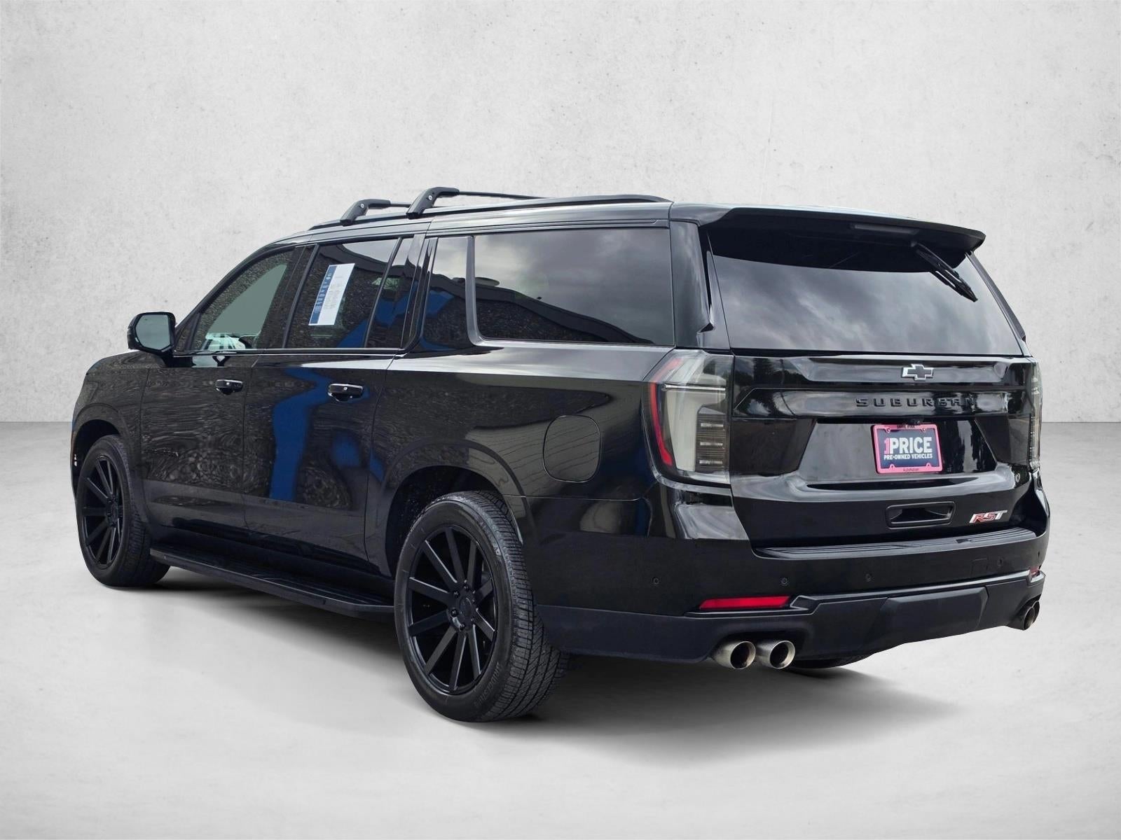 2025 Chevrolet Suburban RST