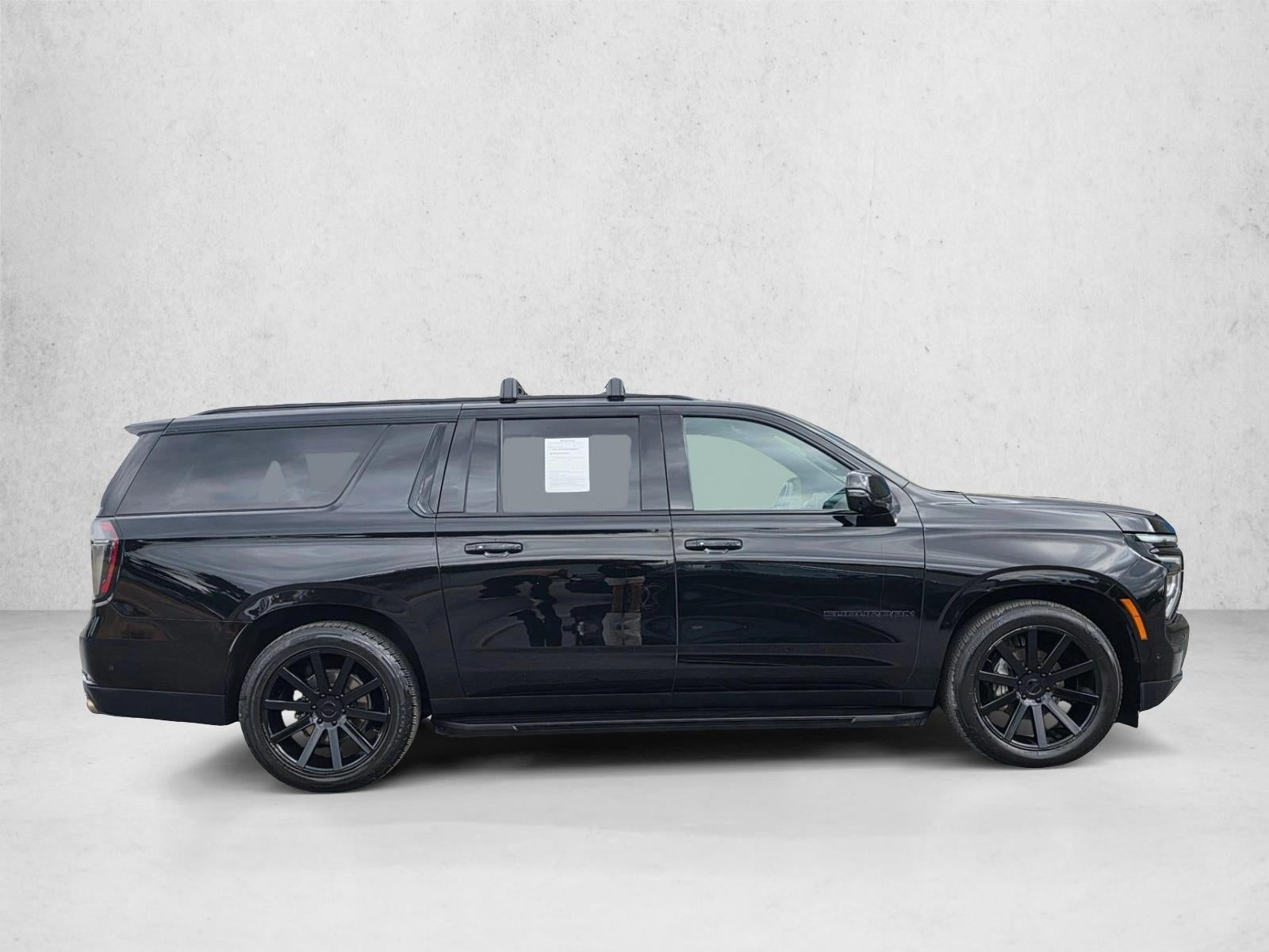 2025 Chevrolet Suburban RST