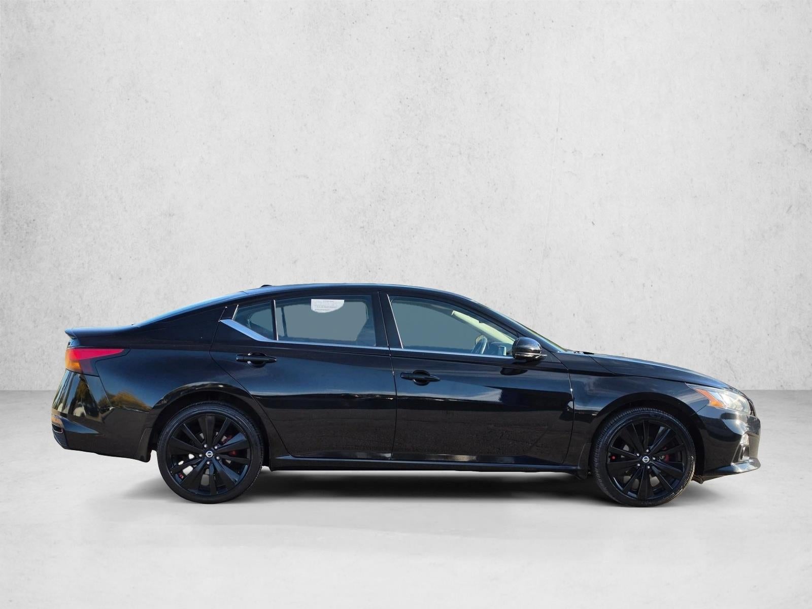 2022 Nissan Altima SR Intelligent AWD