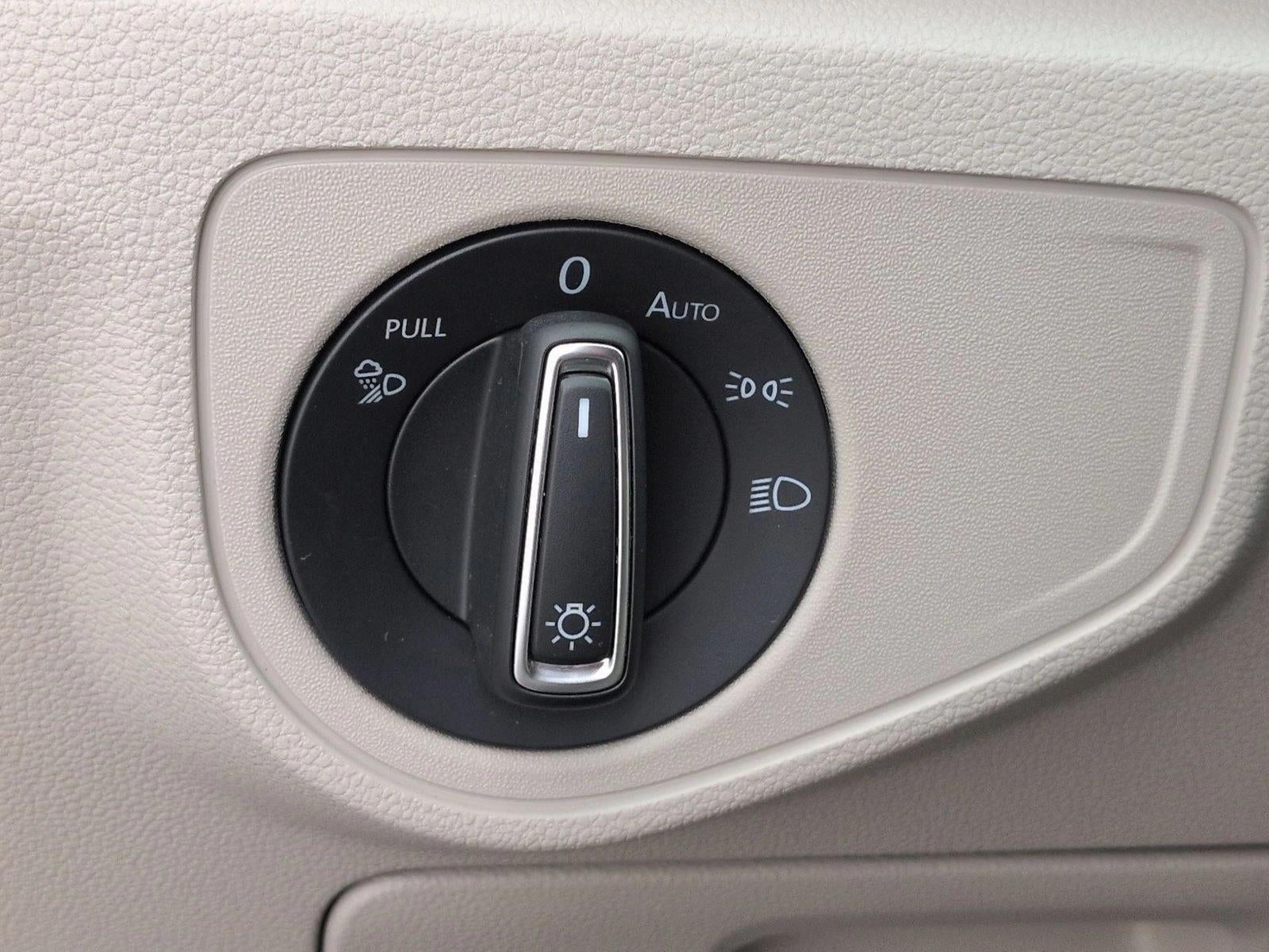 2022 Volkswagen Atlas 2.0T SE w/Technology