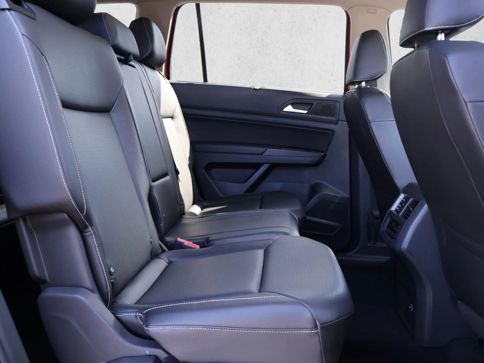 2021 Volkswagen Atlas 3.6L V6 SE w/Technology R-Line