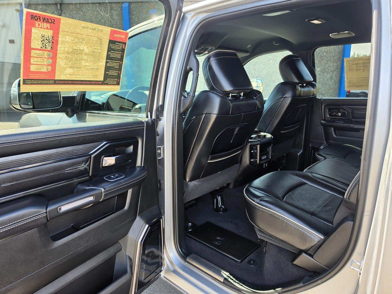 2022 RAM 3500 Limited Crew Cab 4x4 8' Box