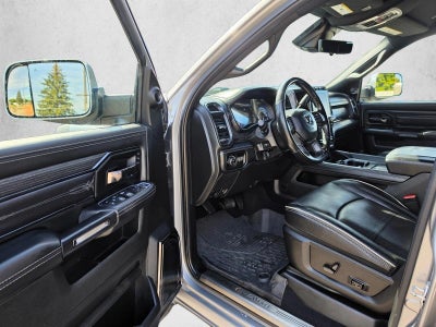 2022 RAM 3500 Limited Crew Cab 4x4 8' Box