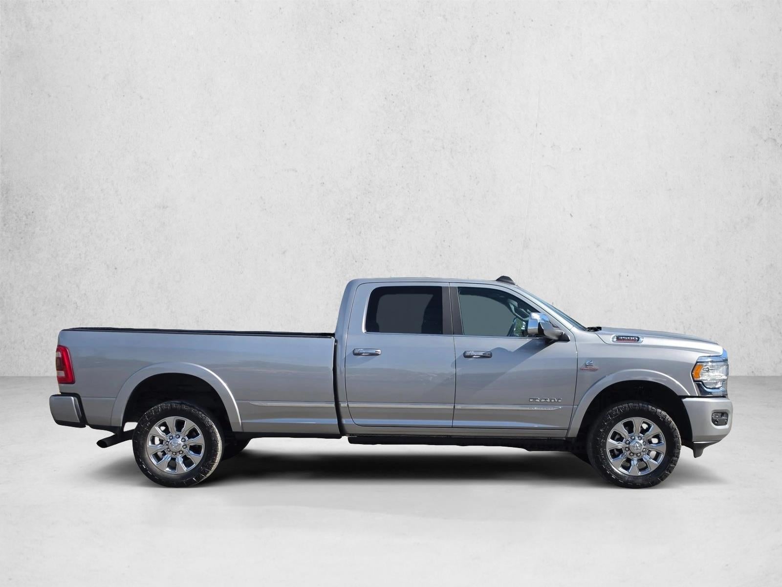 2022 RAM 3500 Limited Crew Cab 4x4 8' Box
