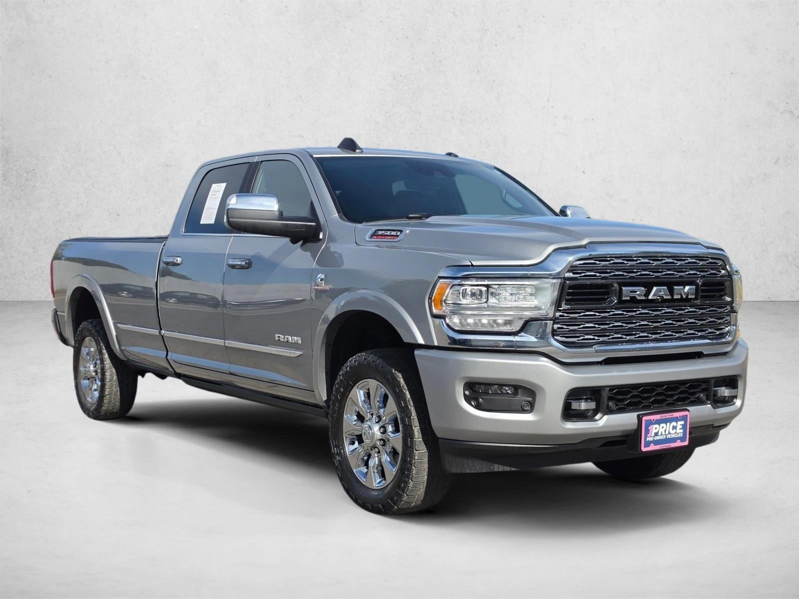 2022 RAM 3500 Limited Crew Cab 4x4 8' Box