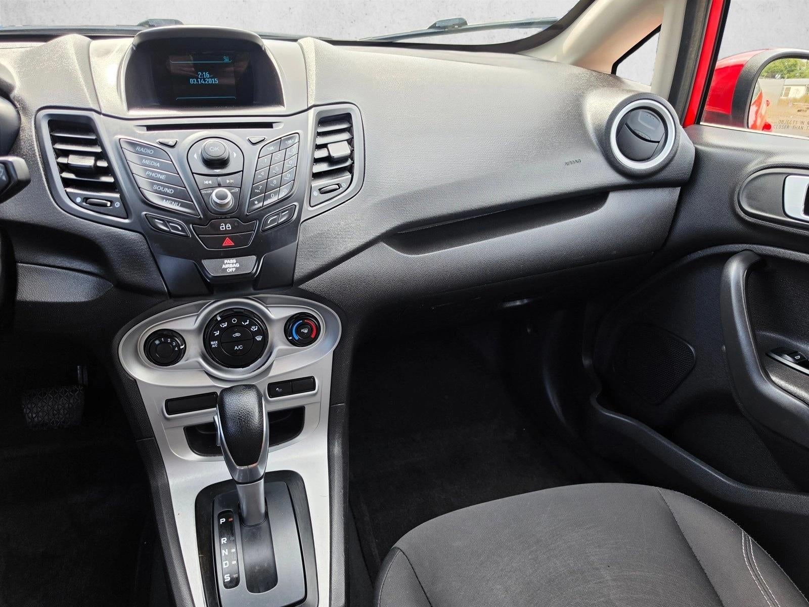 2015 Ford Fiesta SE