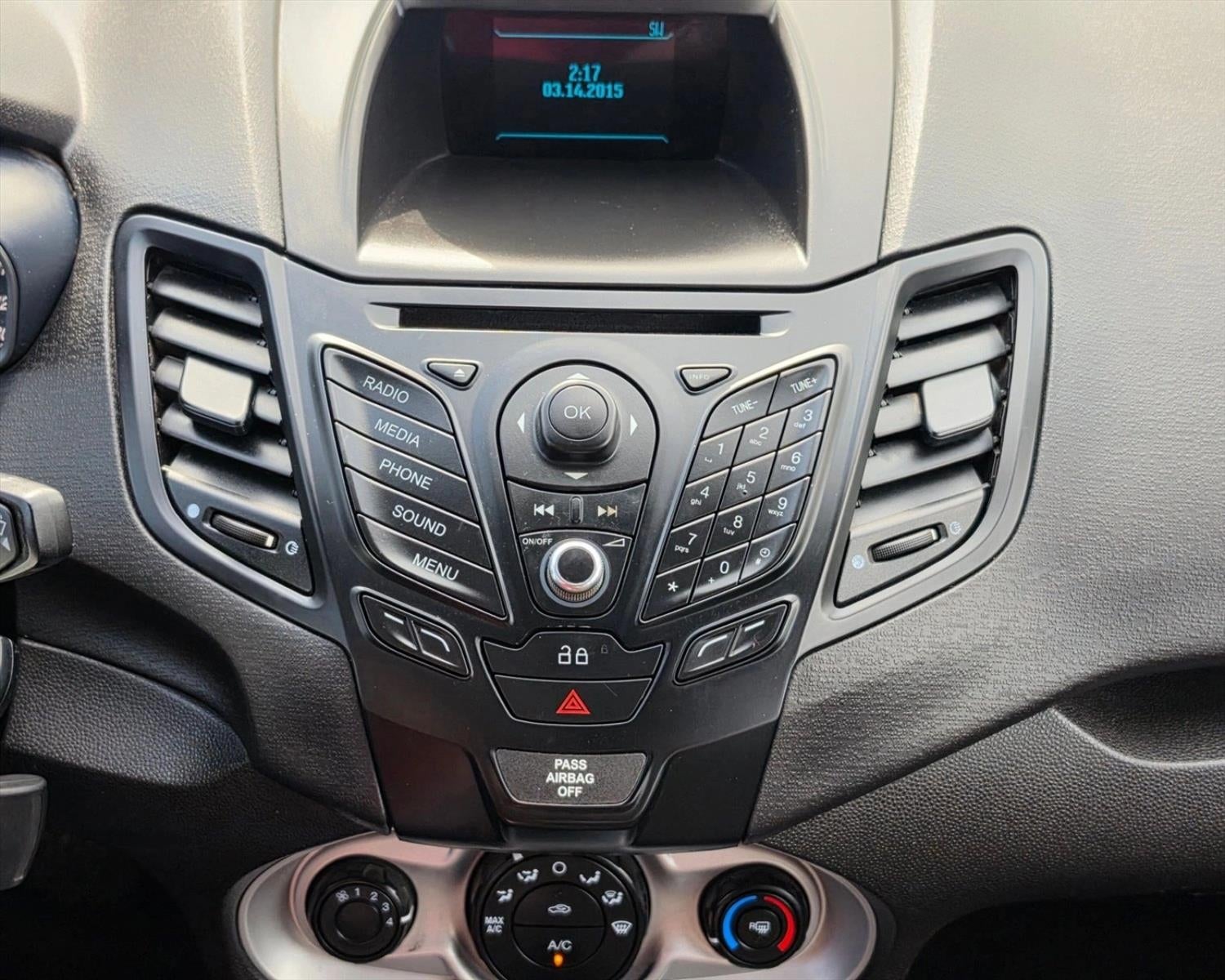 2015 Ford Fiesta SE