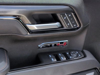 2025 GMC Sierra 1500 AT4