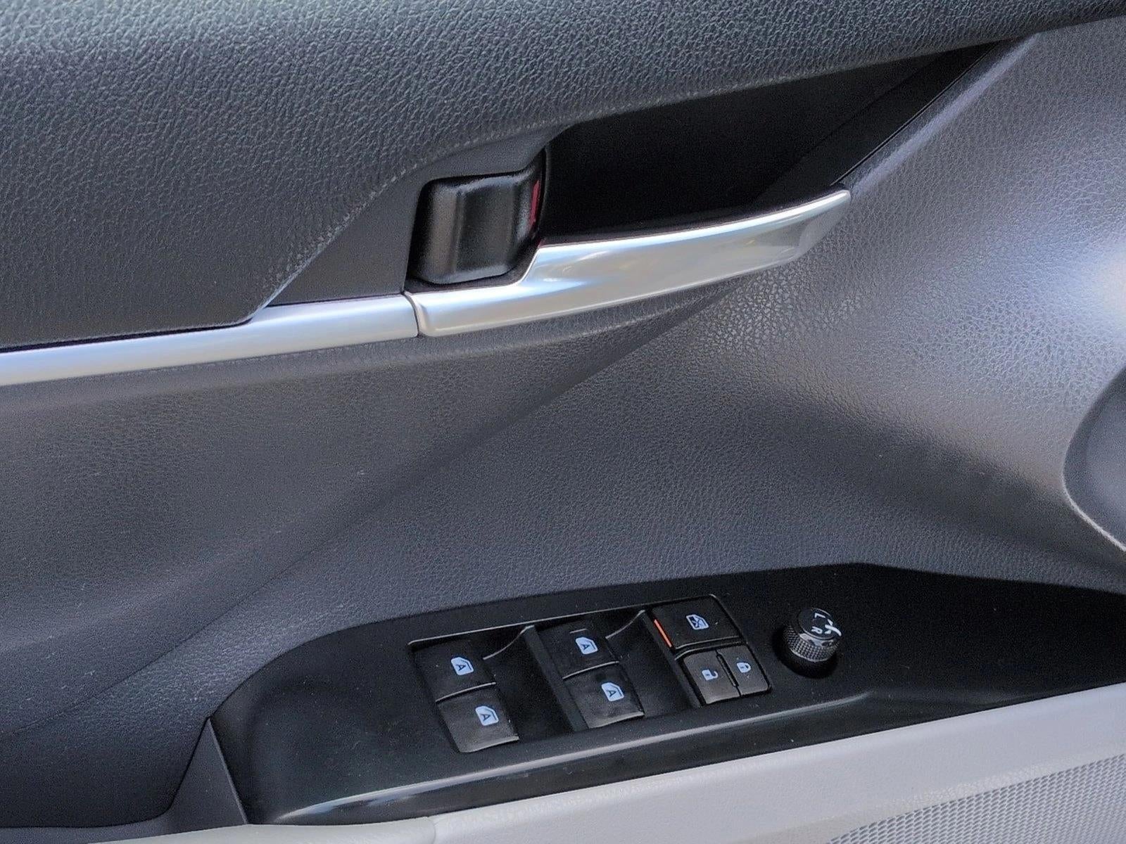 2020 Toyota Camry LE Hybrid