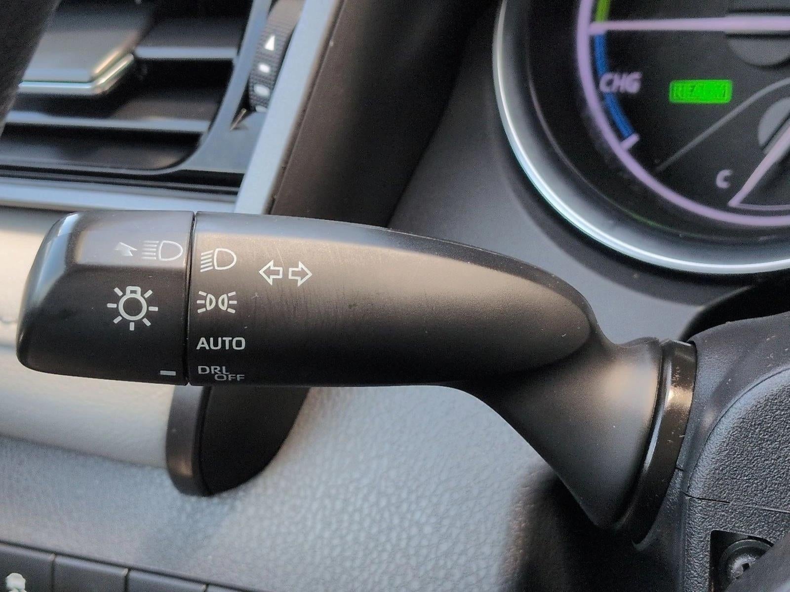 2020 Toyota Camry LE Hybrid