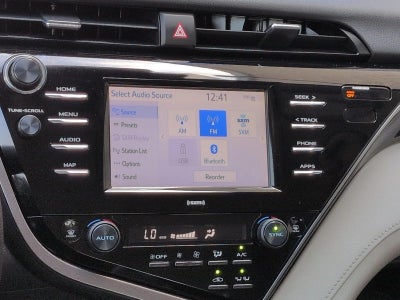 2020 Toyota Camry LE Hybrid