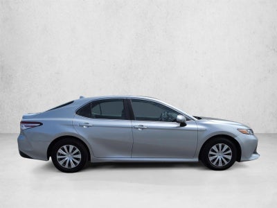 2020 Toyota Camry LE Hybrid