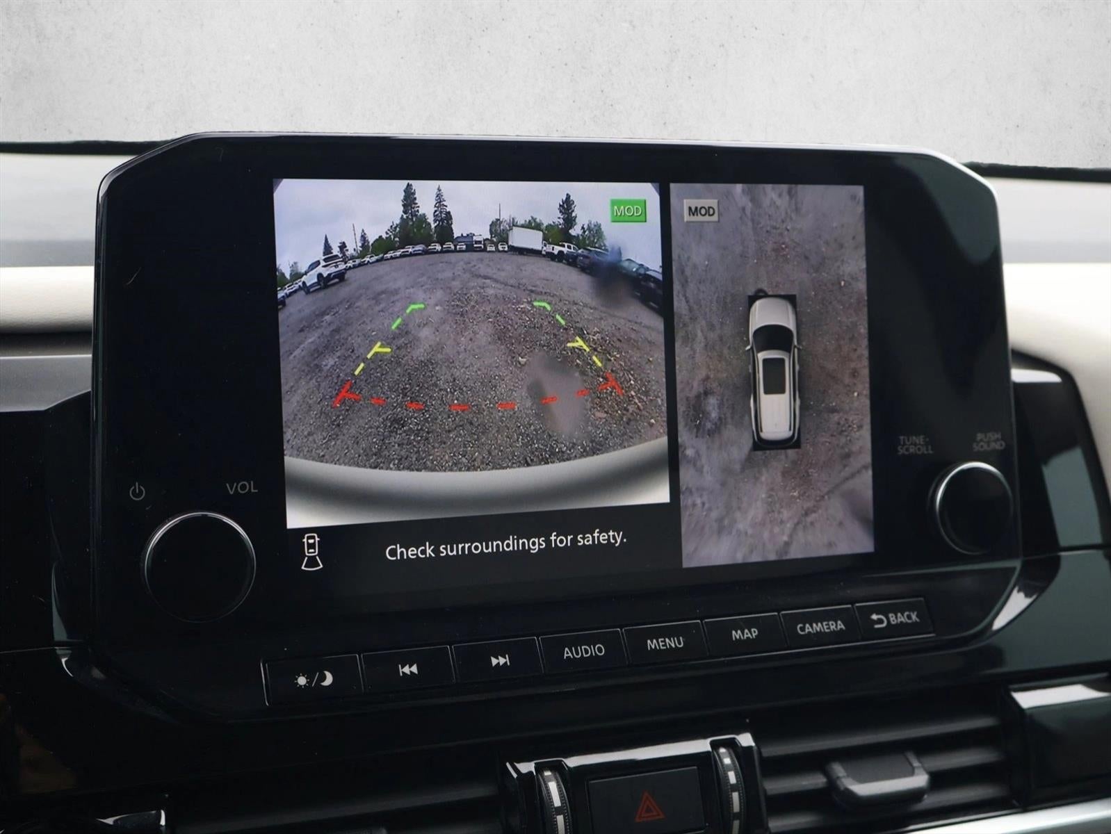 2024 Nissan Pathfinder SL 4WD