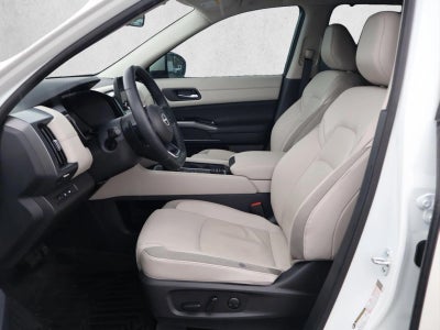 2024 Nissan Pathfinder SL 4WD