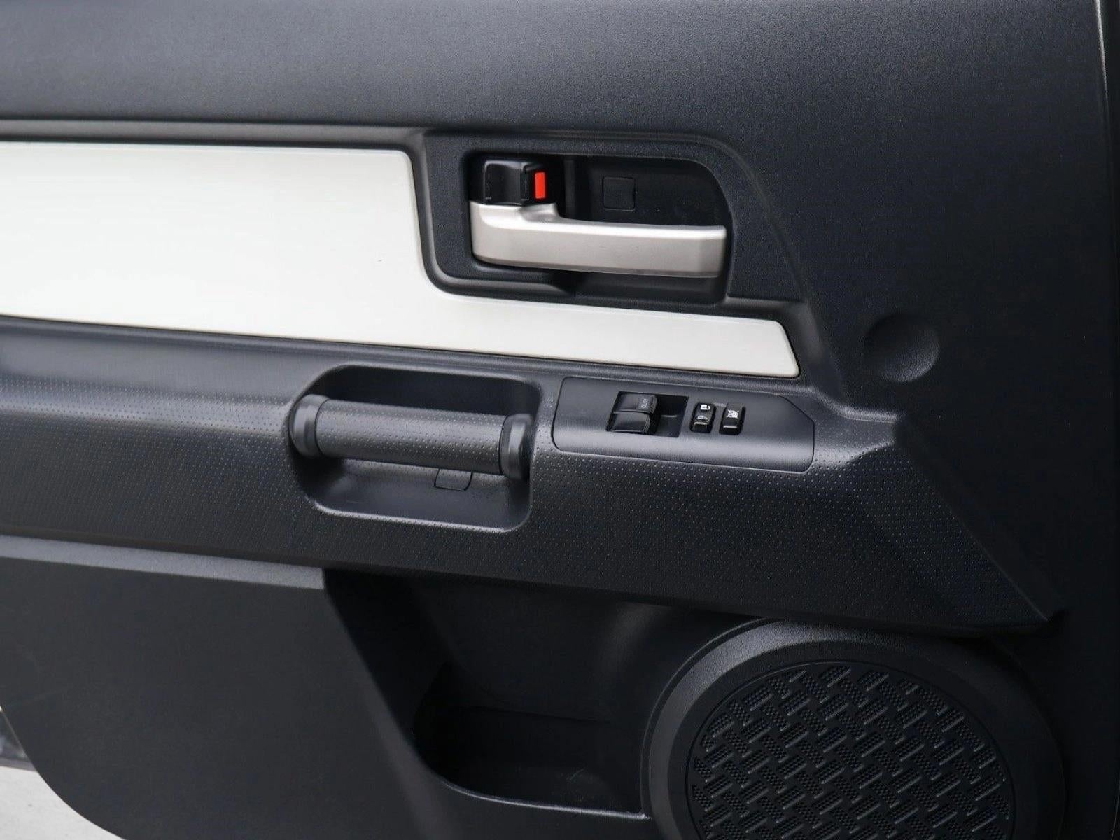 2013 Toyota FJ Cruiser Base