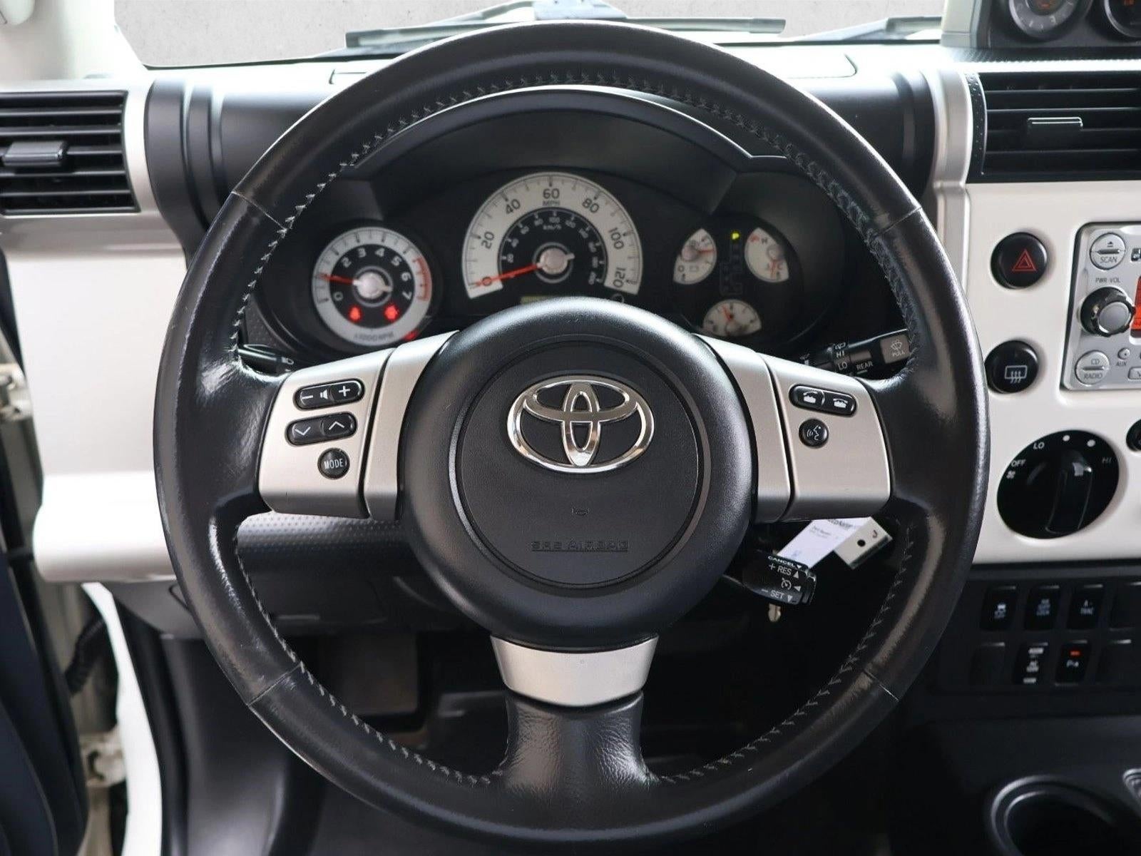 2013 Toyota FJ Cruiser Base
