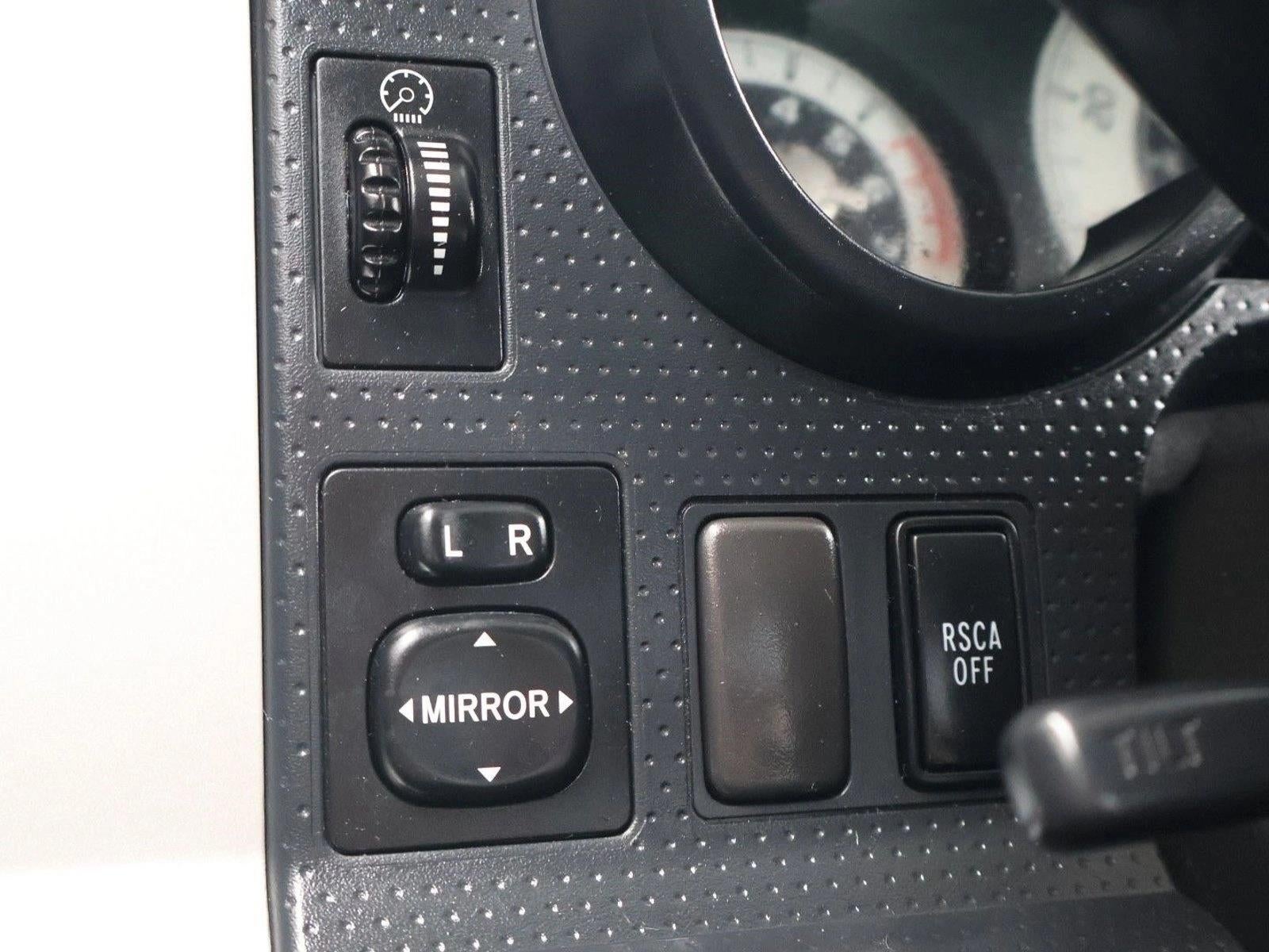 2013 Toyota FJ Cruiser Base
