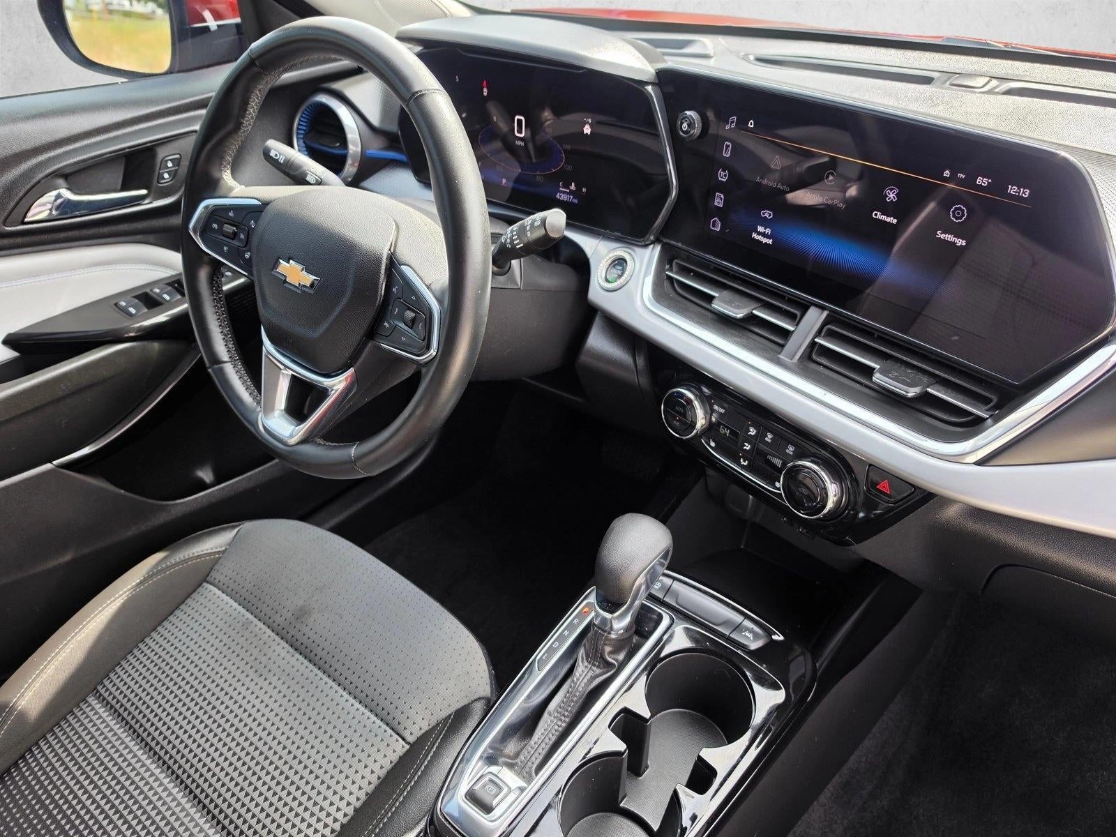2024 Chevrolet Trax LT - Photo 10