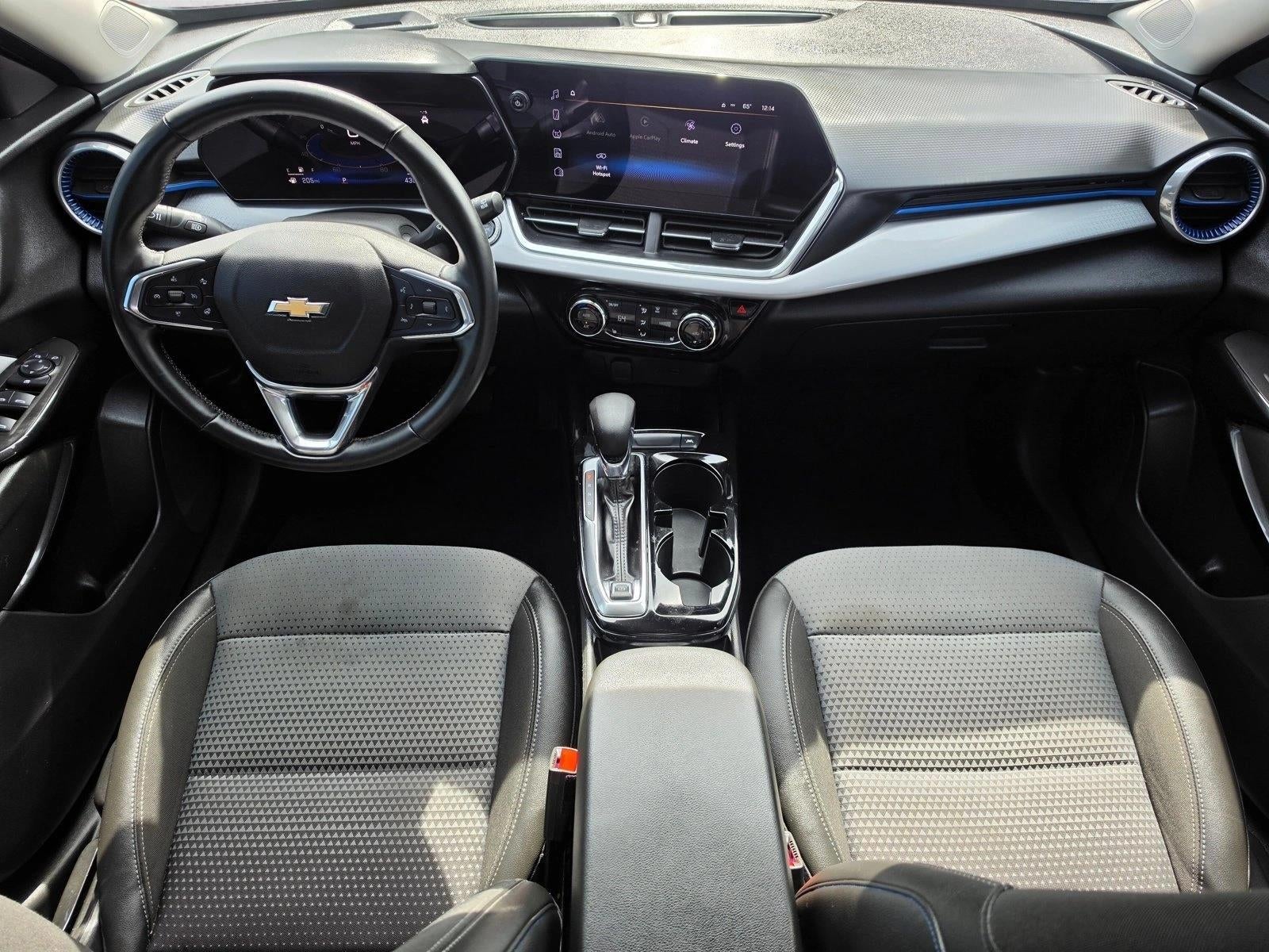 2024 Chevrolet Trax LT - Photo 13