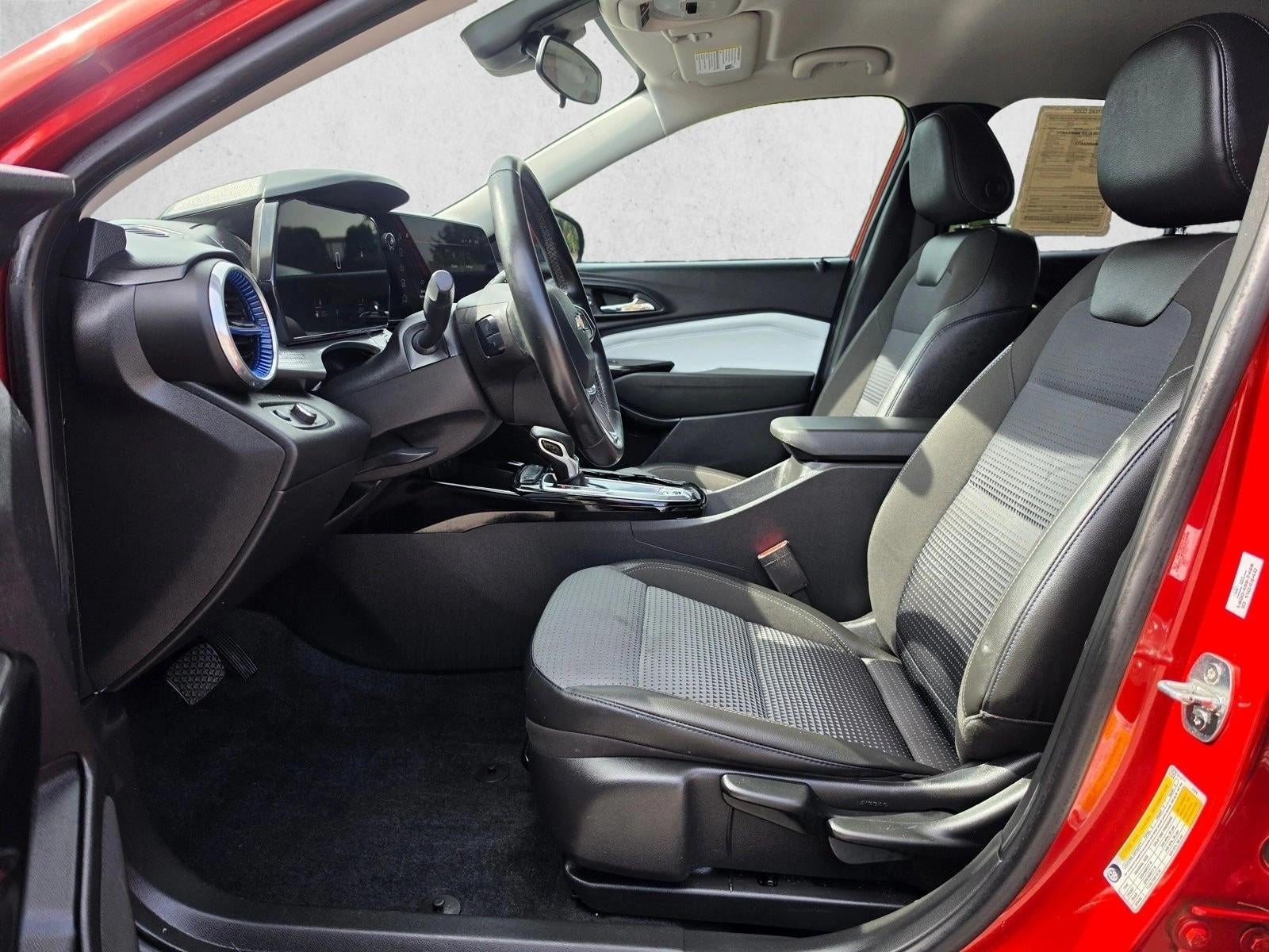 2024 Chevrolet Trax LT - Photo 22
