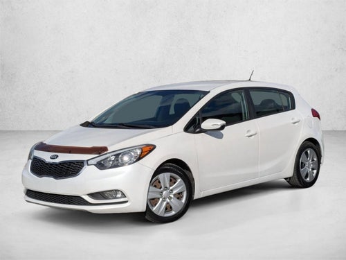 2016 Kia Forte 5-Door LX