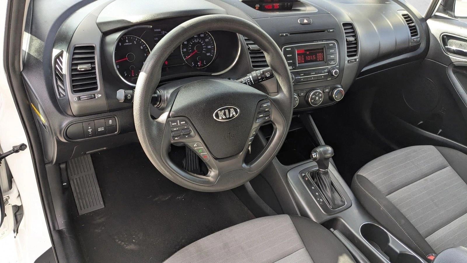 2016 Kia Forte 5-Door LX