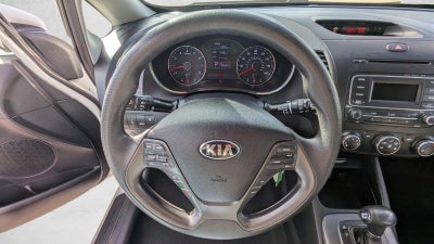 2016 Kia Forte 5-Door LX