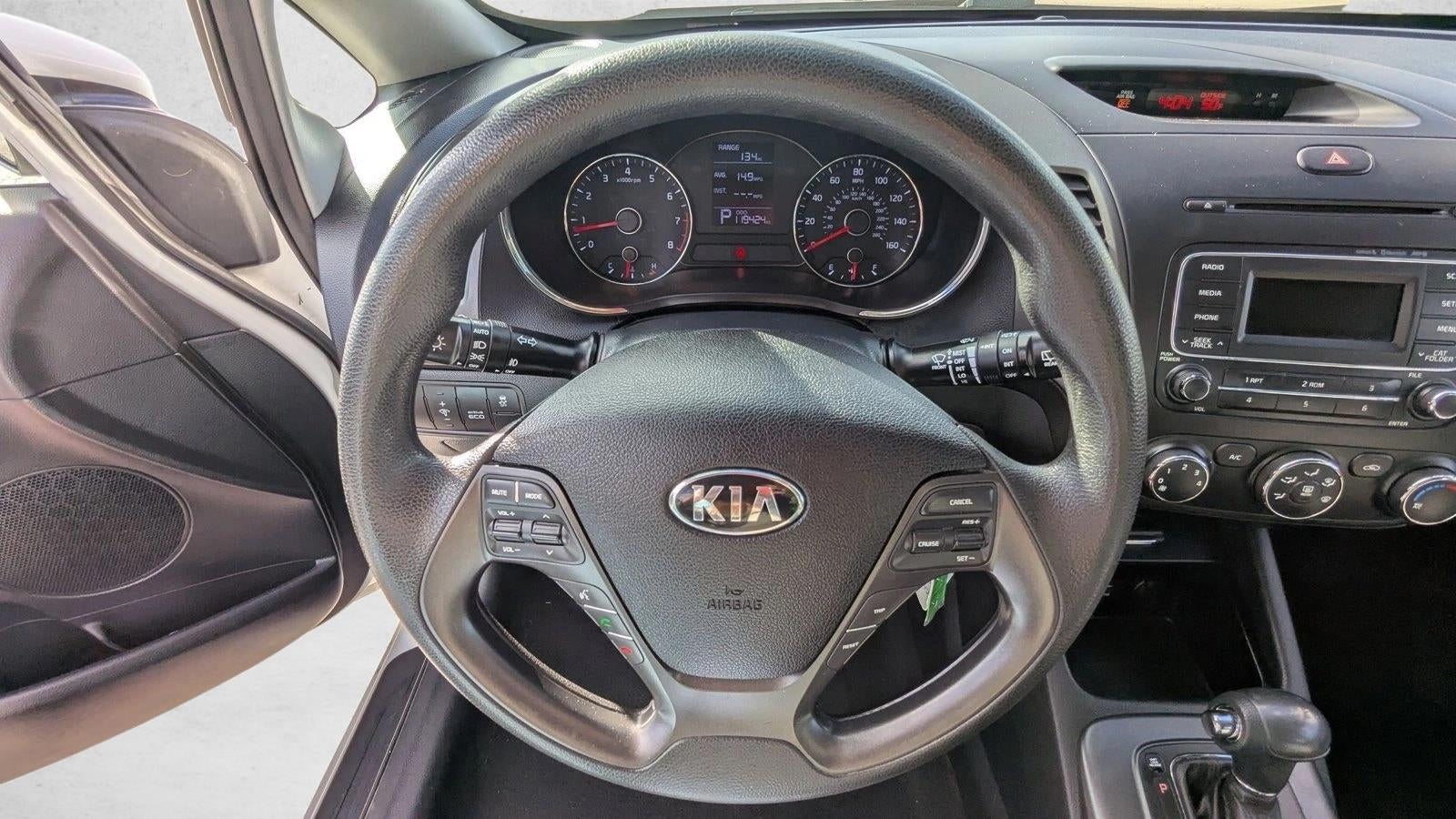 2016 Kia Forte 5-Door LX
