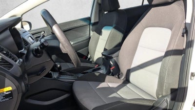 2016 Kia Forte 5-Door LX