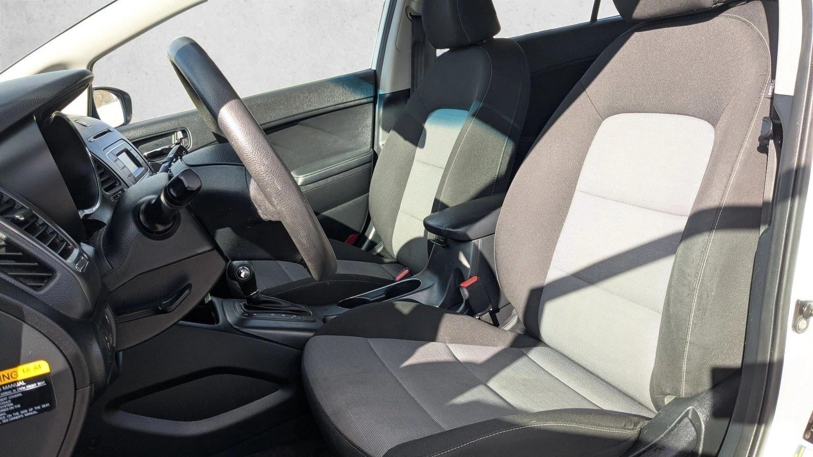 2016 Kia Forte 5-Door LX