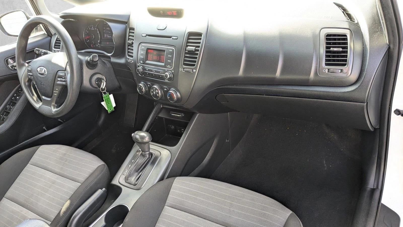 2016 Kia Forte 5-Door LX