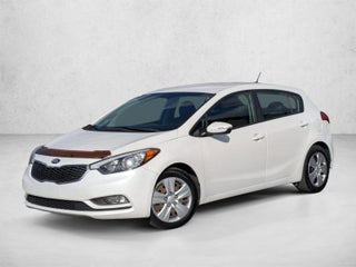 2016 Kia Forte 5-Door LX