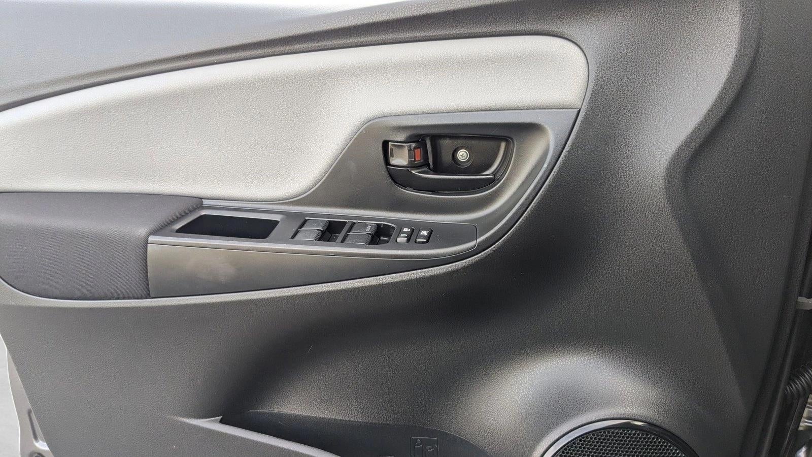 2016 Toyota Yaris L