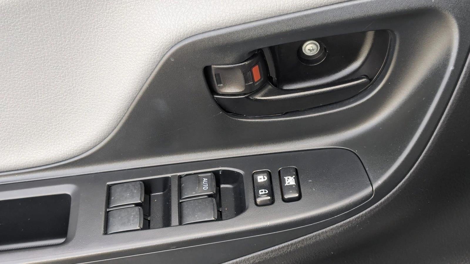 2016 Toyota Yaris L