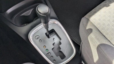 2016 Toyota Yaris L