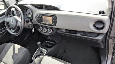 2016 Toyota Yaris L