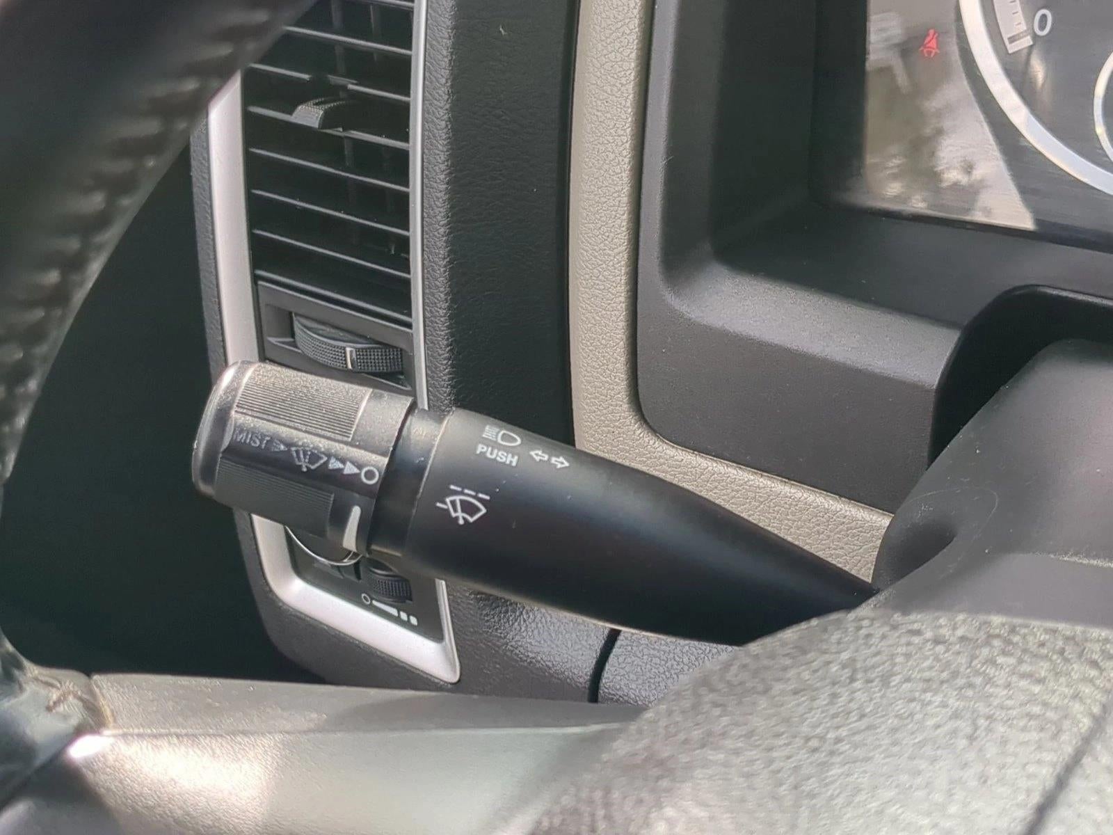 2012 RAM 1500 4WD Crew Cab 5.7 Ft Box SLT