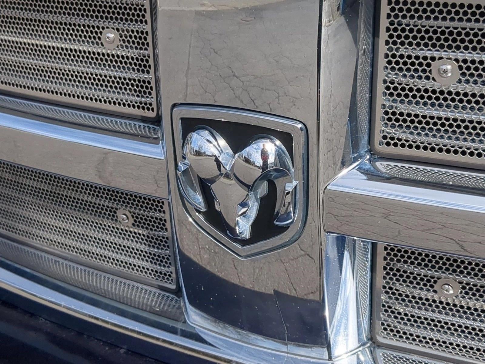 2012 RAM 1500 4WD Crew Cab 5.7 Ft Box SLT