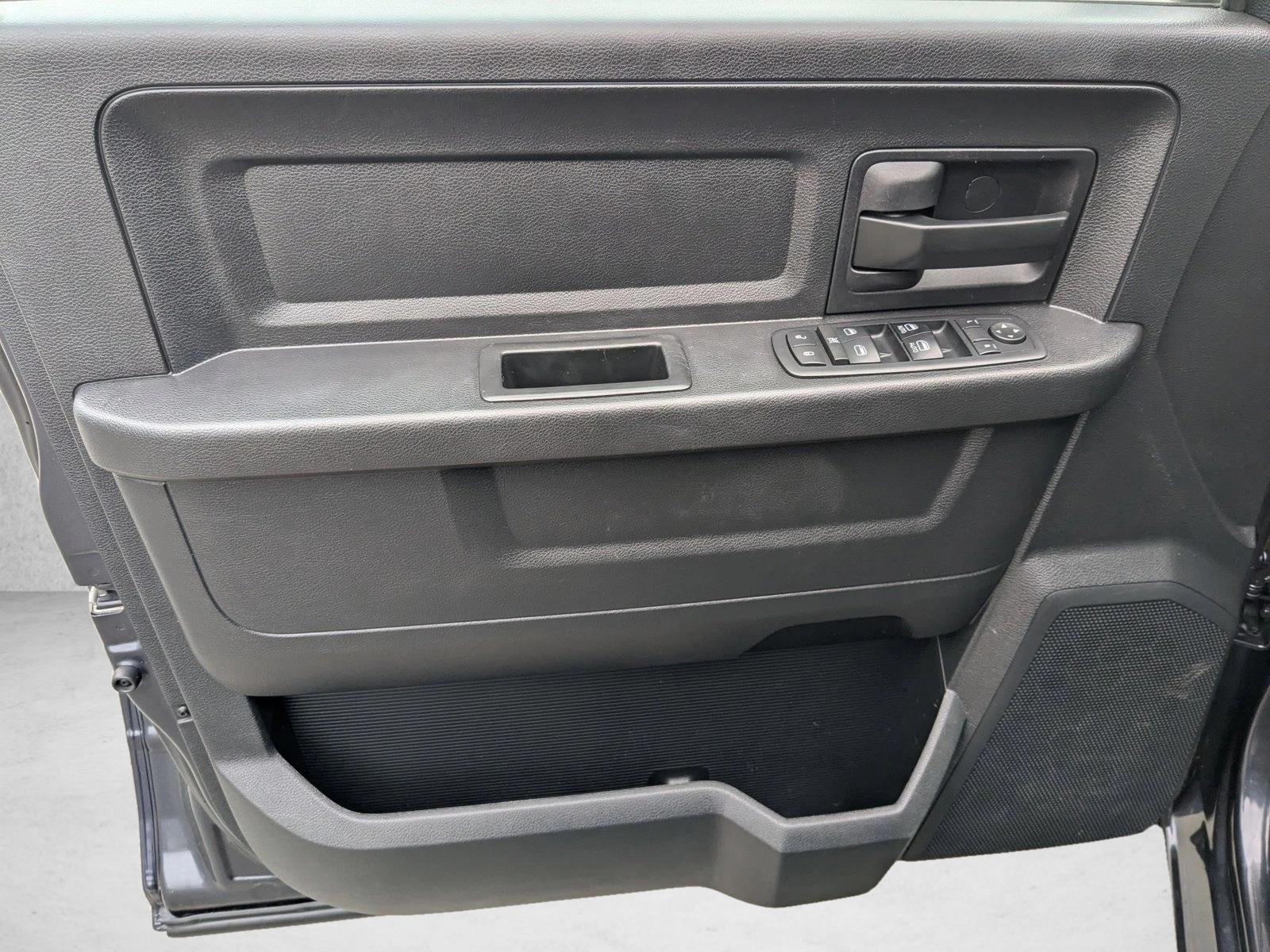 2017 RAM 1500 Tradesman 4x4 Quad Cab 6'4" Box