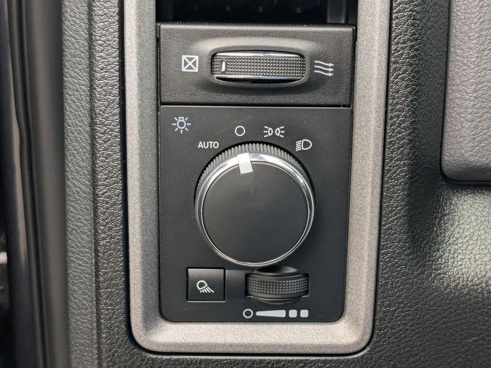 2017 RAM 1500 Tradesman 4x4 Quad Cab 6'4" Box