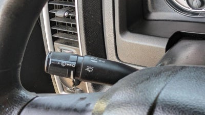 2014 RAM 1500 4WD Crew Cab 5.7 Ft Box Big Horn